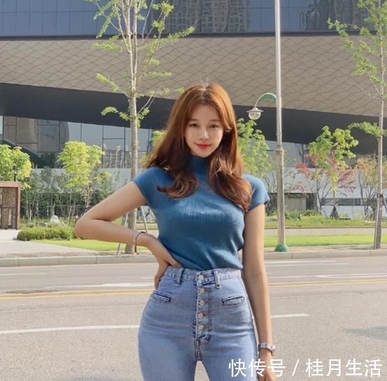 诱人 小姐姐诗情画意,聪慧范十足,优雅又魅惑!