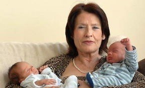 女儿|60岁生一对双胞胎女儿的盛女士,十年过去,现状如何