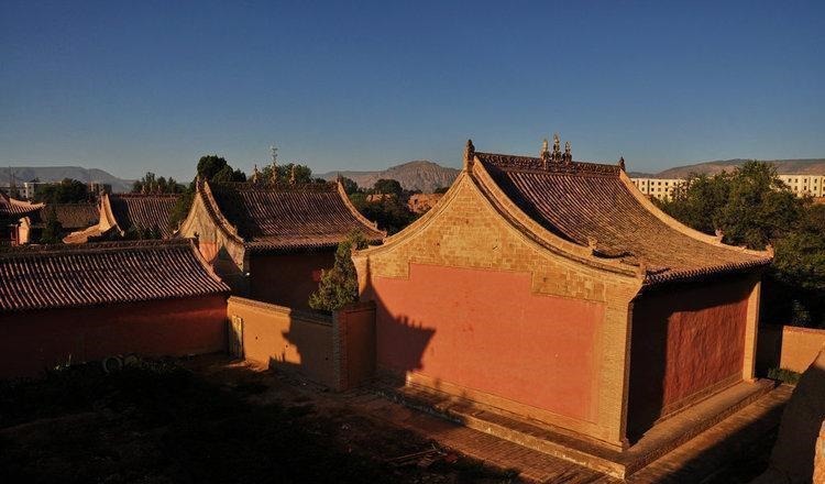 贵德|西北地区保存最完整古城之一，600年间由王刘周三姓守御，门票60元