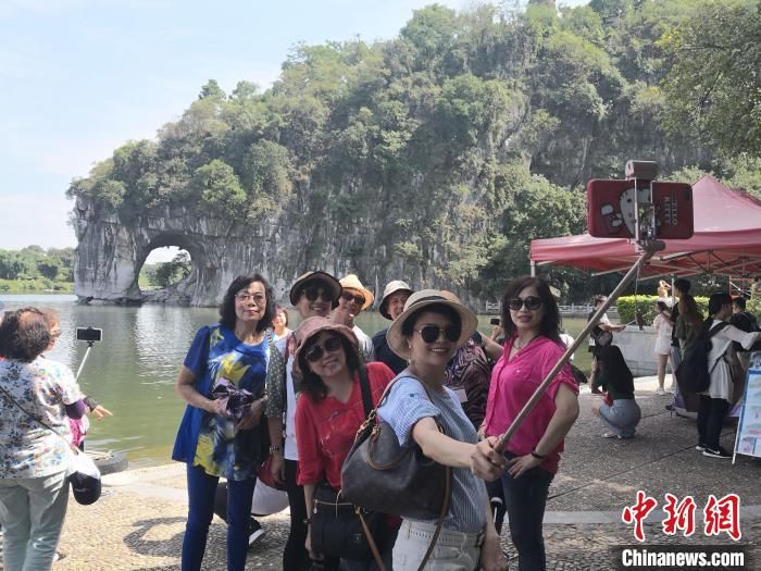 蒋春华|桂林象鼻山景区除夕起向国内外游客免费开放