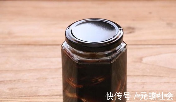 手脚冰凉|醋泡姜这样吃,坚持半个月,搞定脸色蜡黄、气虚无力、手脚冰凉!