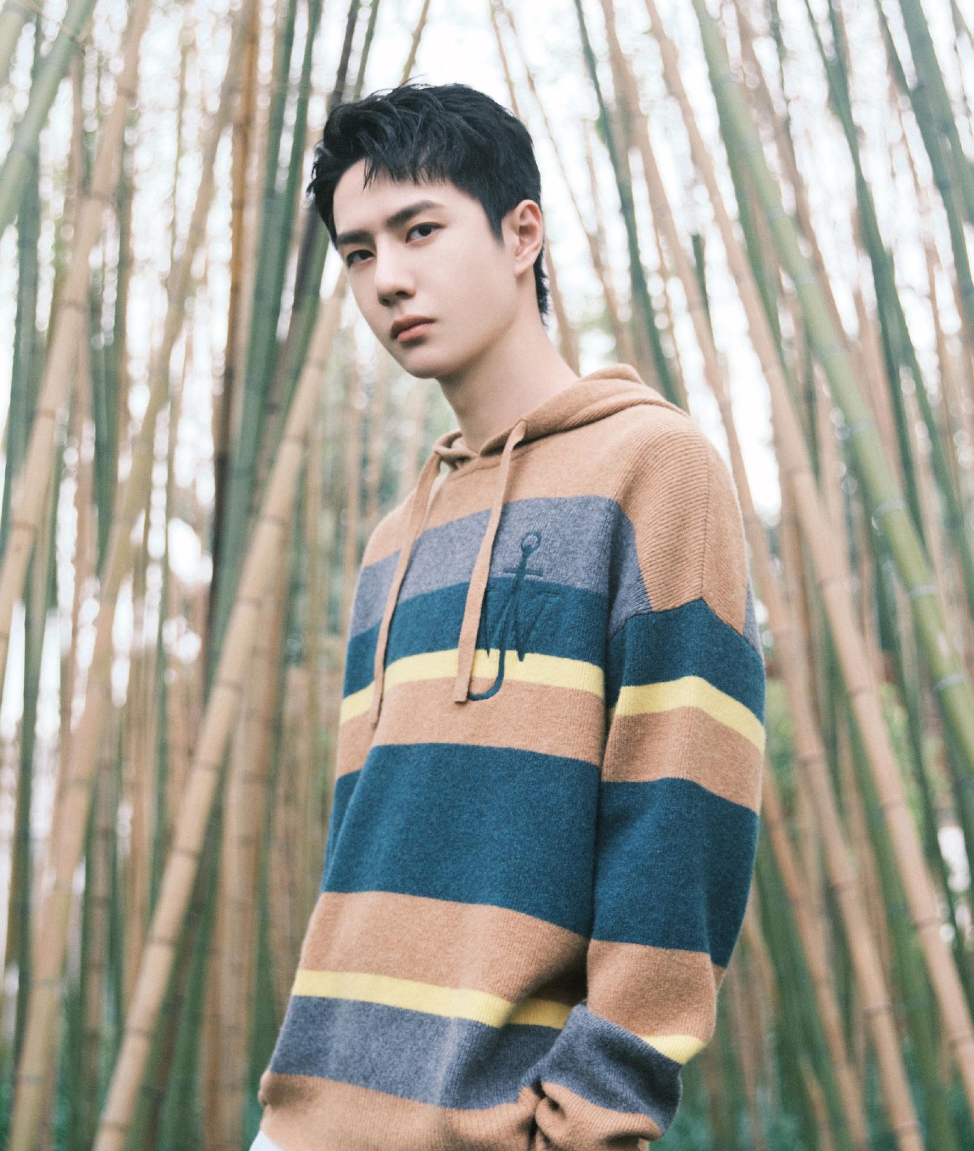  中心|王一博遇劲敌？当红偶像团体加盟新综艺，对打《宇宙打歌中心》！