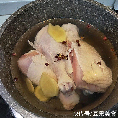 鸡腿|鸡油菌炖鸡汤（清汤版）