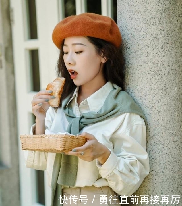  女性|时尚博主的4套早秋穿搭，优雅质感还随性，小个子穿出大气场