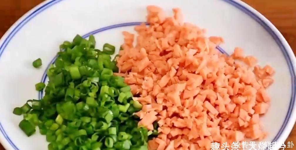 早餐|早餐最爱鸡蛋泡泡,做法简单,手不沾面不擀面,外酥里软家人爱吃