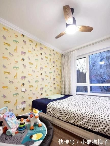 咖色|刚保洁完的100平新房,谈不上豪华,但全屋光打柜子就花了8万