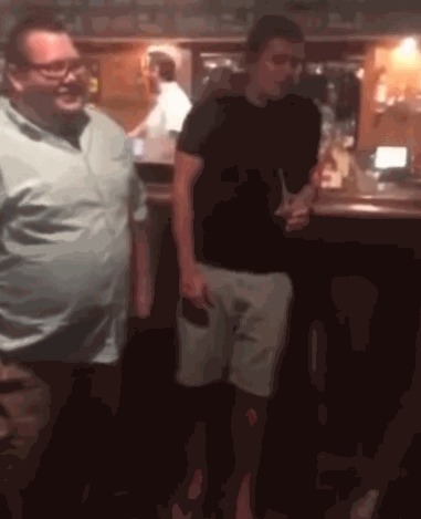 |搞笑gif图片笑话:这次我什么时候找到女朋友什么时候回来!