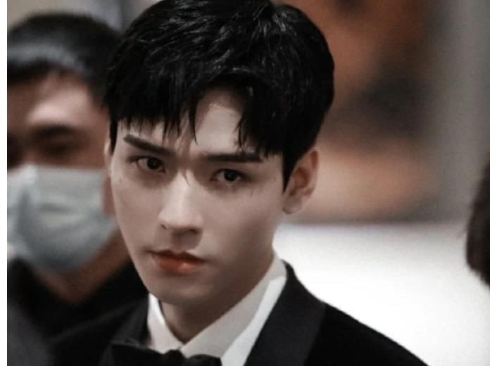 明星勢力榜排名再換，龔俊連續(xù)被三人擠掉，肖戰(zhàn)依舊是占據(jù)榜首