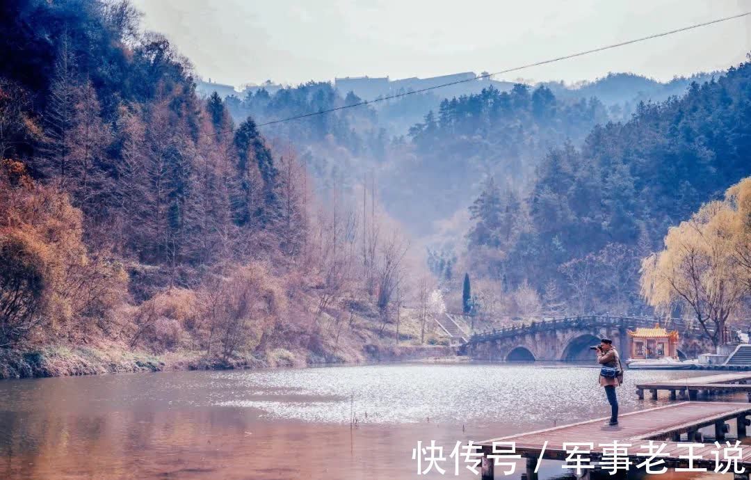 宿新市徐公店#杨万里最经典的10首诗词,映日荷花,午梦扁舟,读一次治愈一次