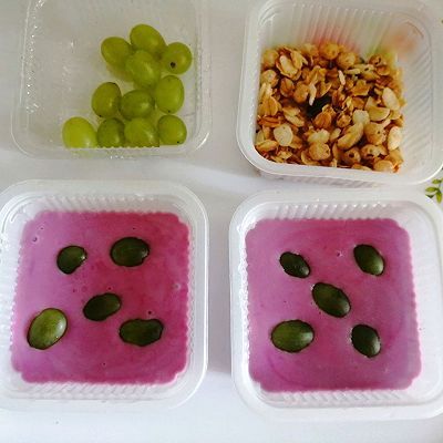 搅拌均匀|水果酸奶冻