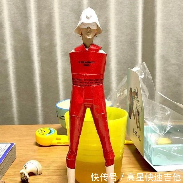 宅男|老婆不给买高达,日本宅男自己做了一个,材料是麦当劳的包装盒