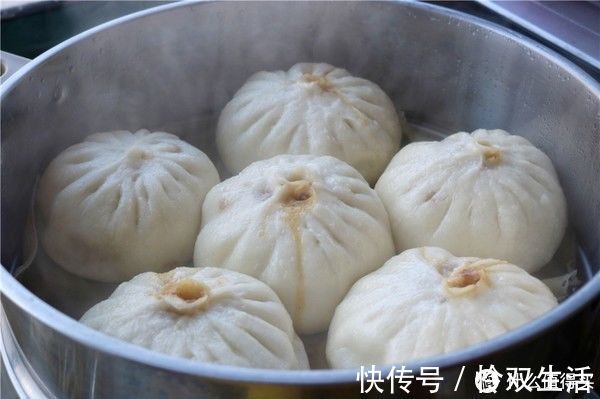 走遍市场,最便宜的菜就是它,做包子鲜美至极,一顿吃三个