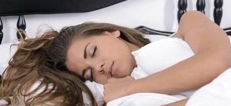 刷牙|晨起后,先刷牙好还是先喝水好?做好这个顺序,长寿或许悄悄降临