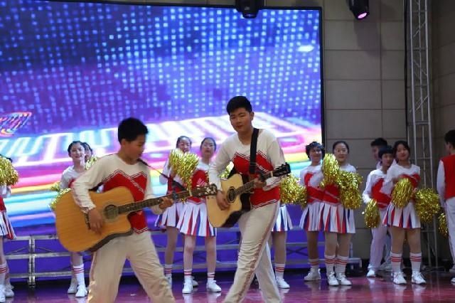 中学|铁东区第二中学隆重举行“中国梦?艺术韵?校园情”校园文化艺术节