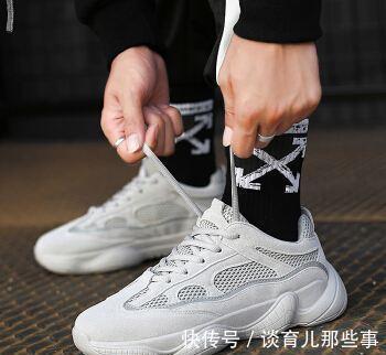 行为|7种行为最毁膝盖,早该拉入“黑名单”,可惜很多人天天都在做