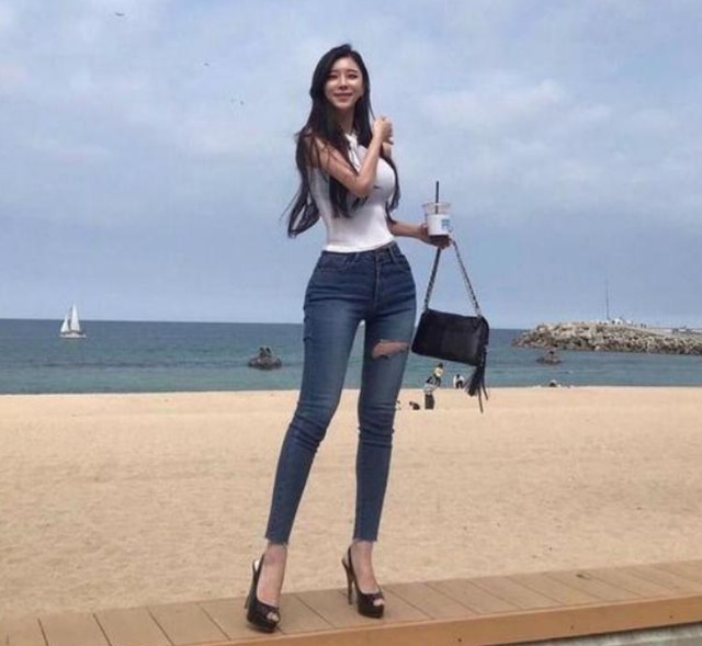 现实生活中|她被称为韩国真人版“海贼王女帝”,健身收获好身材