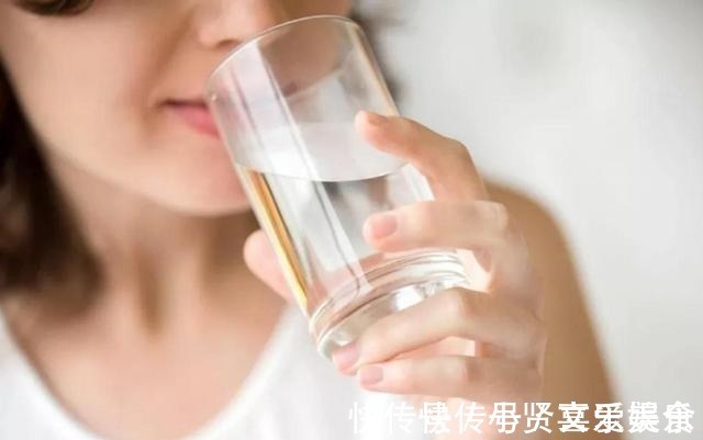 甜食|衰老慢的女性,多半常做这4件事,请自查一下,看看你有几个?