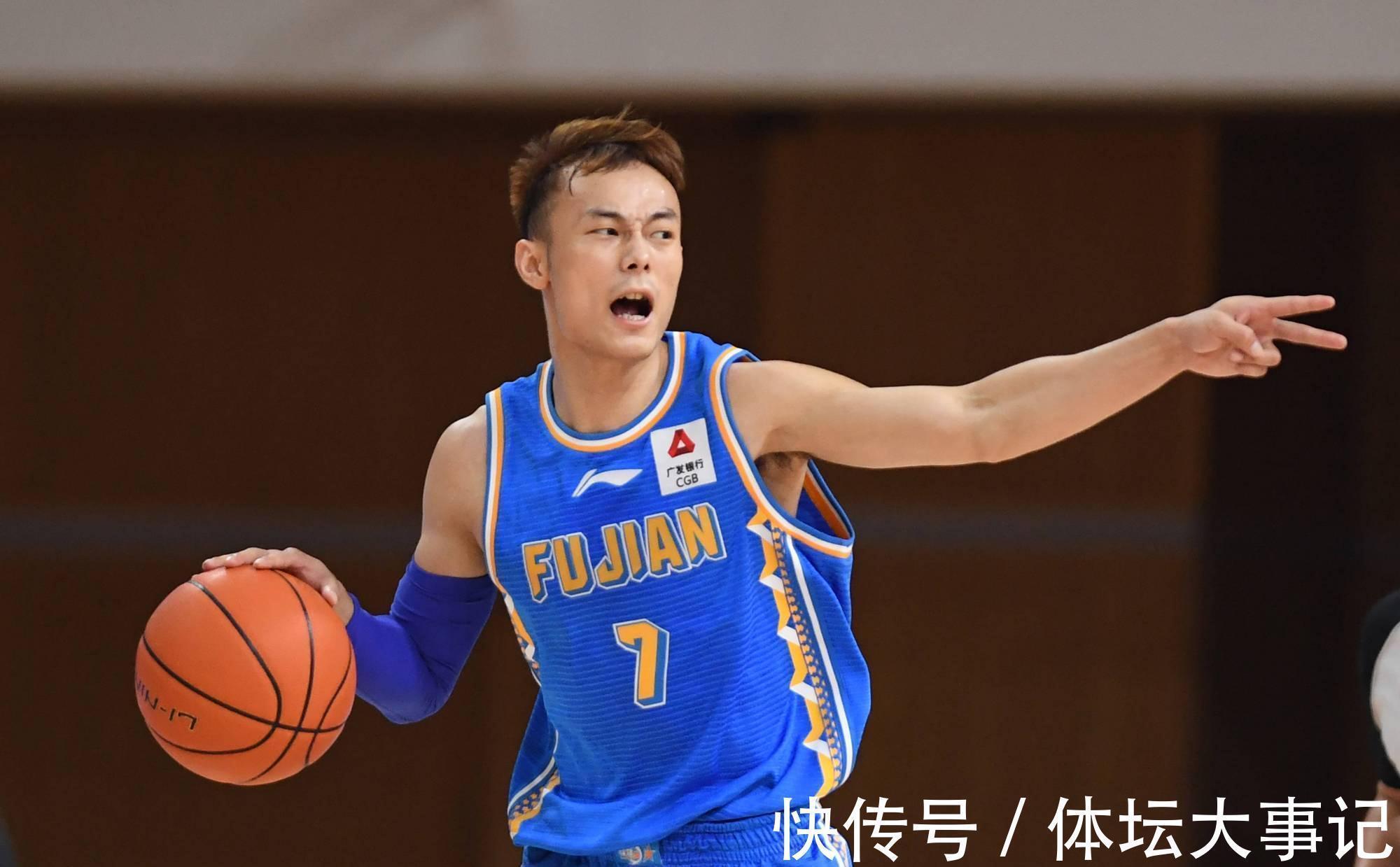 郭艾伦|郭艾伦承认有伤,谁是辽篮第三后卫?杨鸣二选一,99年小将上位