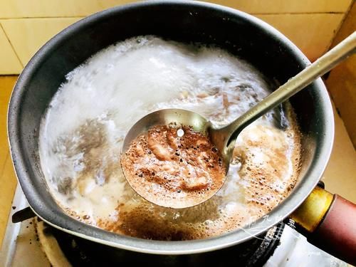 家人|降温了,这样煮一锅给家人吃,汤鲜味美营养高,越吃越香还不上火