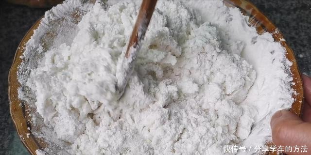 红糖糍粑,很出名的一道小吃,原来在家也可以做,以后想吃不用买