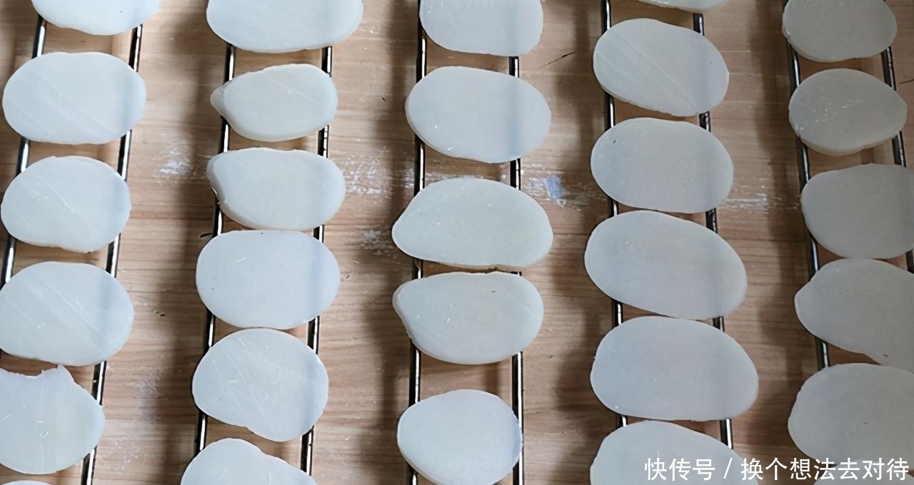 过春节吃年糕,教你做家常版年糕,劲道不沾牙,祝福大家步步高