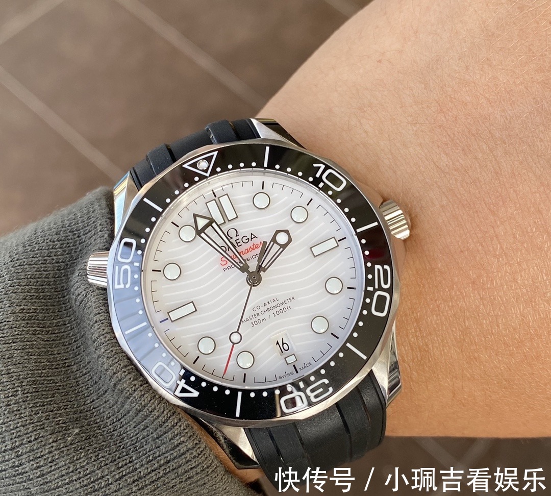 白盘|什么样的人喜欢戴欧米茄海马?盘点海马300适用人群