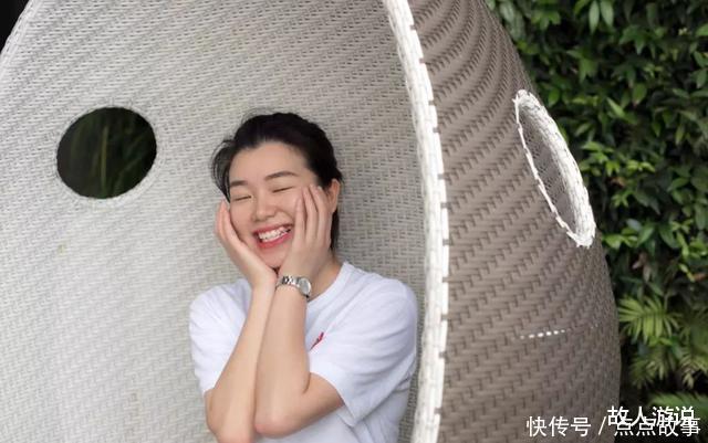 她是“国宴级服务员”,为各国宴会服务3次,一般宴会都请不动她