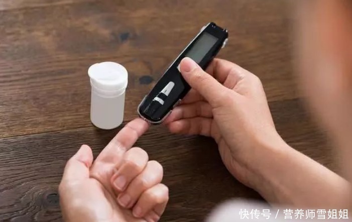 胰岛素|睡觉时,经常出现4种异常,十有八九血糖过高了,需严防并发症