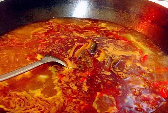 冷天,我家常吃毛血旺,香辣又热乎,边吃边出汗,汤汁拌饭也香