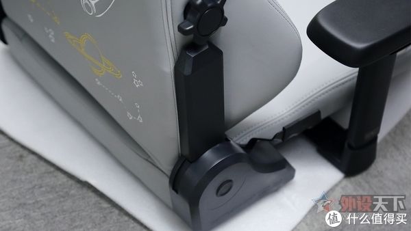 rDXRACER迪锐克斯 夸父（CRAFT）电竞椅简评：科技与文化跨界融合