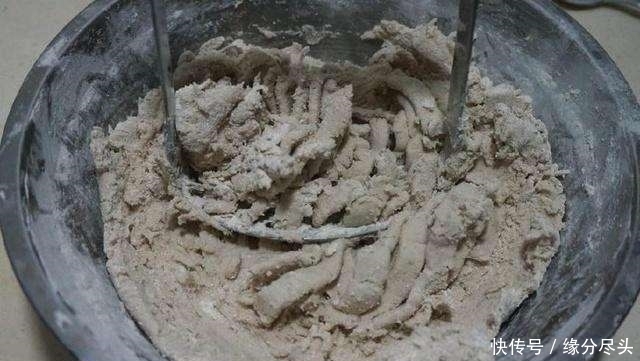 芋头|教你做这款饺子: 不用面粉不用擀皮! 滑溜溜! 一口一个!