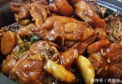 俗话说:“无鸡不成宴,无鱼不成席”,大年初一必备家宴菜,吃嗨