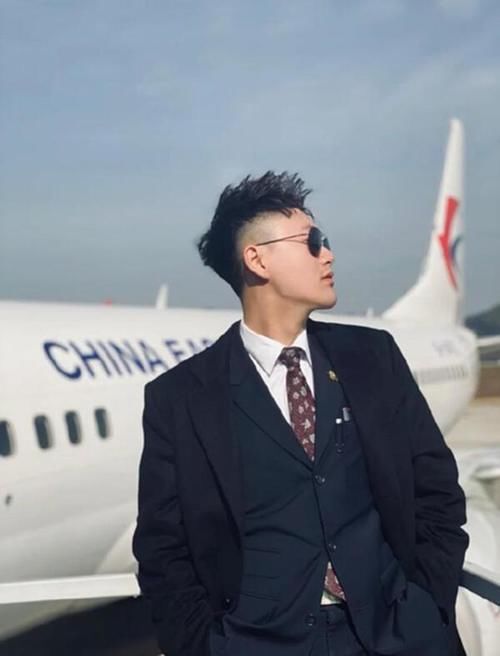 哥哥|这枚爱做饭的鲜肉空少有点帅