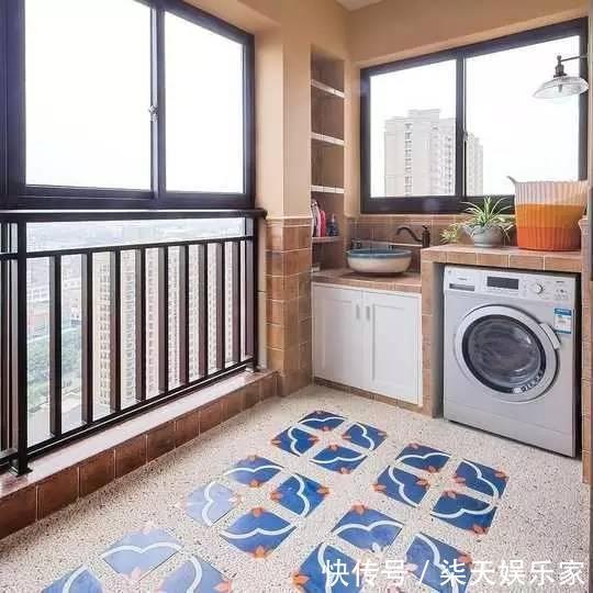 阳台|阳台放洗衣机,做个柜子好看实用多了,20个案例给大家做参考