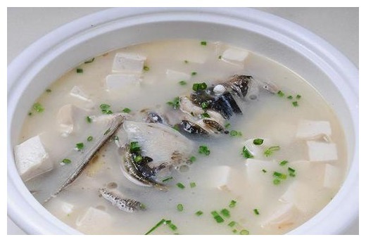 鱼头豆腐汤的做法，多加这一步，汤汁浓白、营养丰富