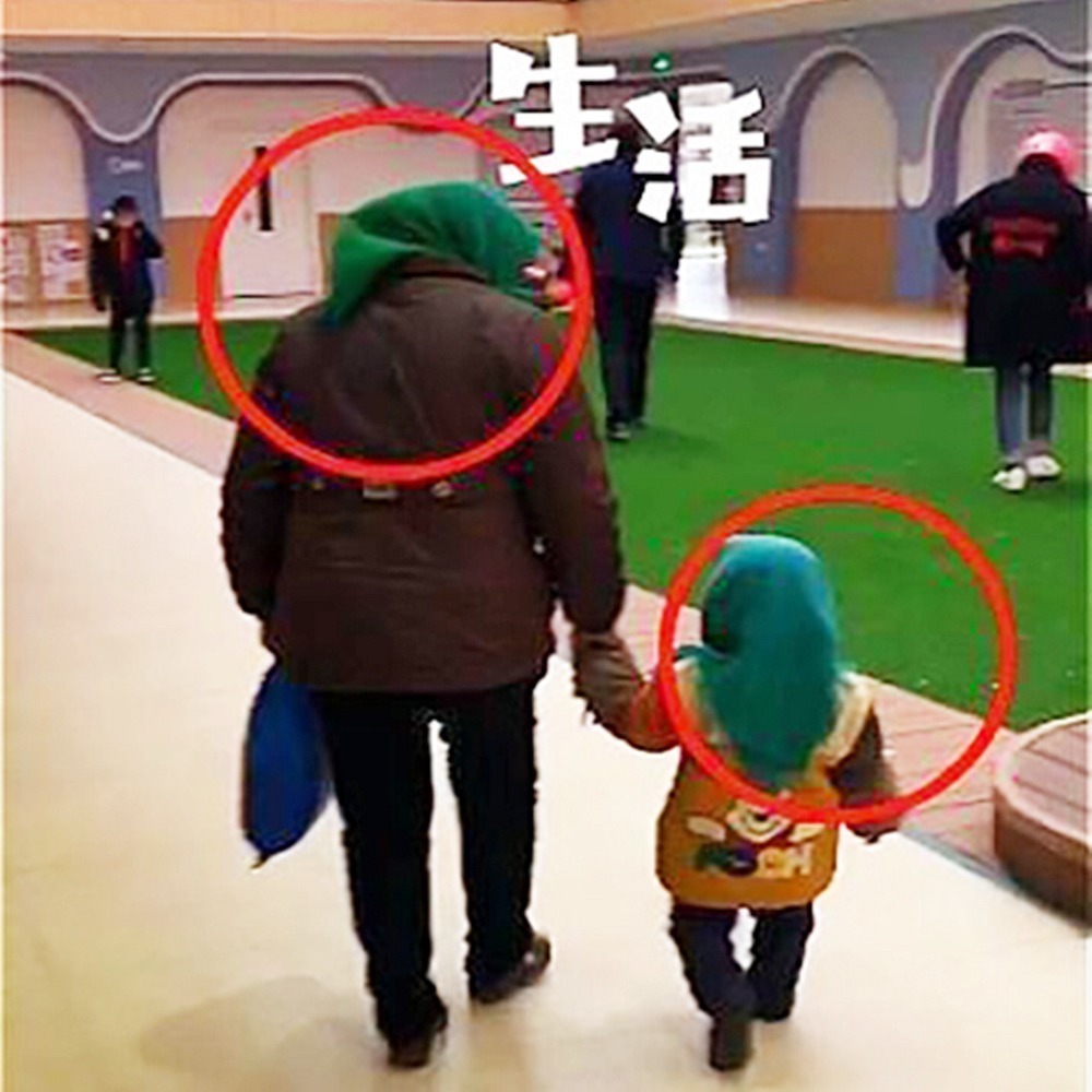 衣服|奶奶送孙女去幼儿园,孩子的打扮“引热议”,网友:走错地方了吧