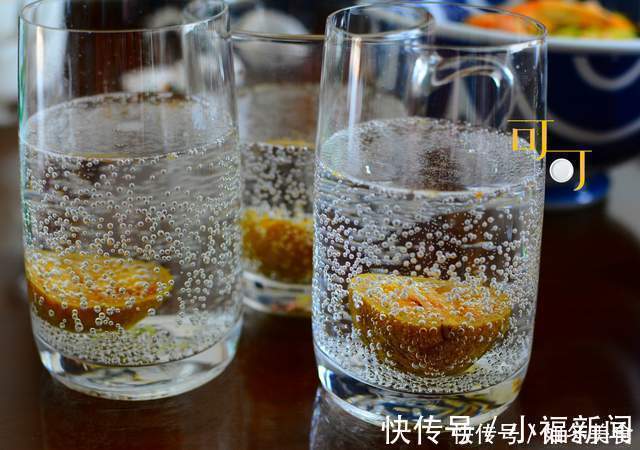 周末煮了三个菜，却放了一大桌，家人都说看上去特别有食欲