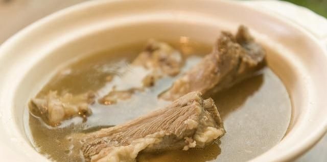 炖排骨时,放了这味料等于白炖,难闻没营养,很多人都中招了