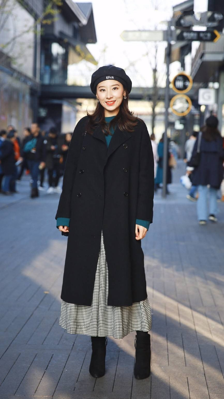 清纯|小姐姐这身穿搭真的是个性十足, 又不失清纯可爱