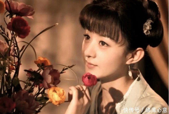 坠马髻|宋代女性的发式又简又仙,我们只会拉直烫头,跟宋代相比差远了