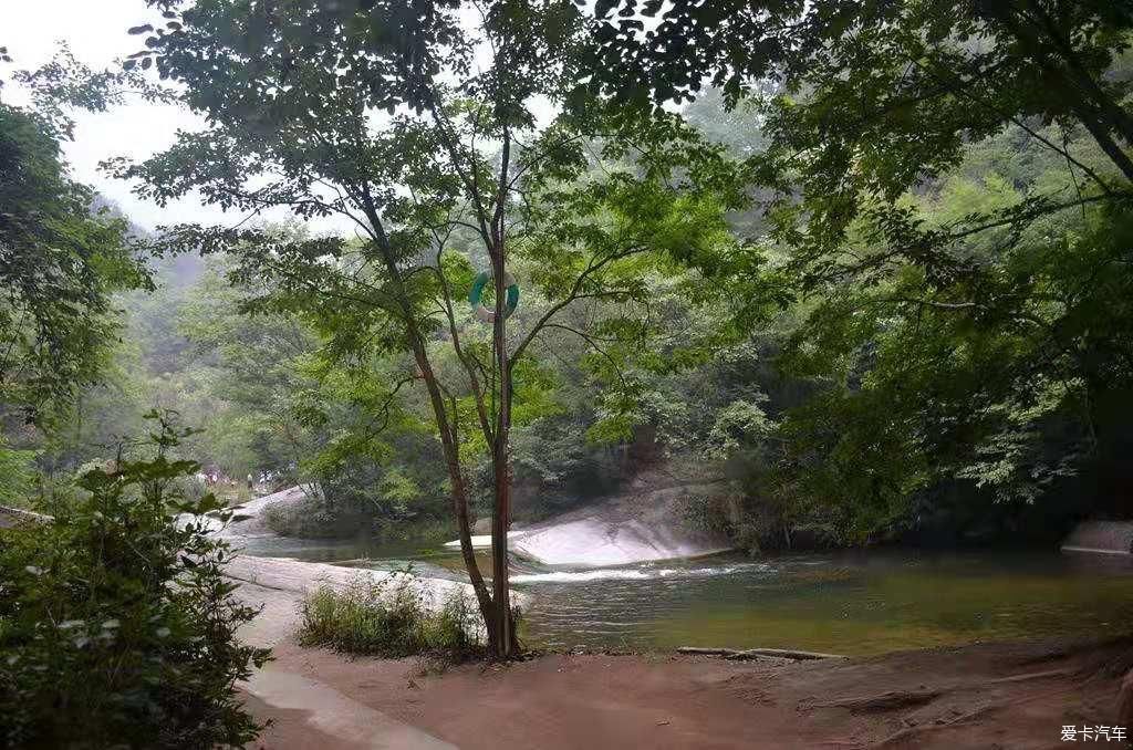 中年|西峡龙潭沟
