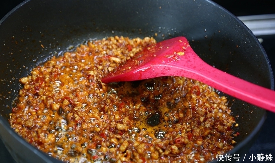 豆腐吃了几十年,第一次如此做,30年大厨亲授,太香了,只花5元