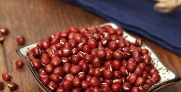 气血不足百病生！补血其实并不难，以下5种食材