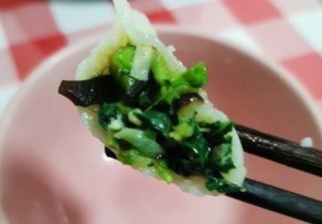 七月多吃这应季菜,包饺子正合适,鲜香美味又便宜,1块钱3斤!