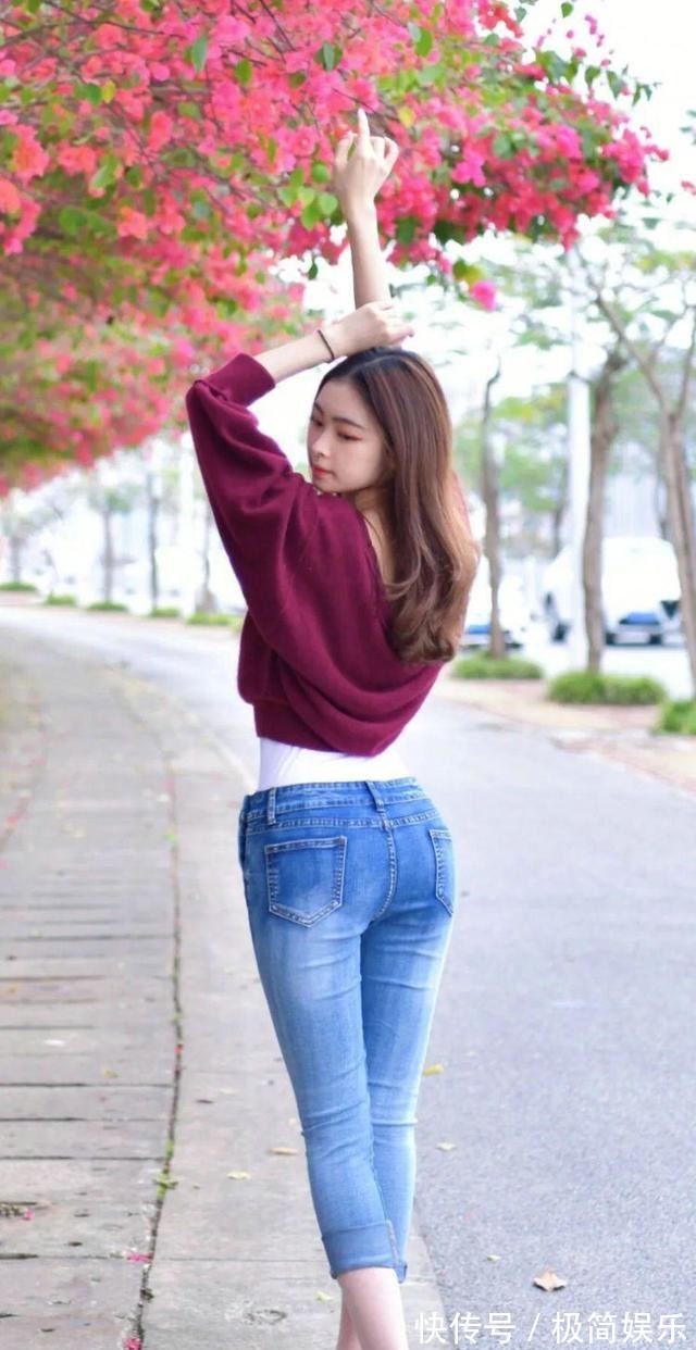 超模 小姐姐牛仔裤穿搭,展现超模气场,彰显出时尚大方的优雅气质感!