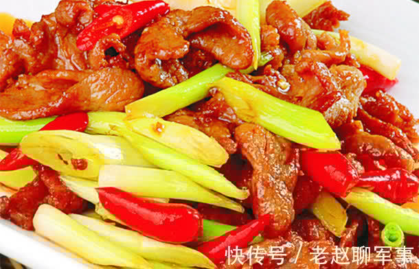 常吃|孩子便秘有口臭同学不愿意靠近说话,多吃鲜香菜,开胃消食防便秘