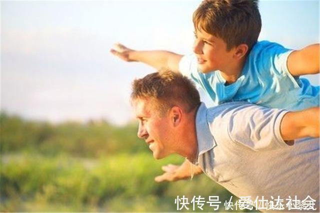 仪式感|爸爸第一次去幼儿园接娃,老师一脸警惕,爸爸:我真是他爸