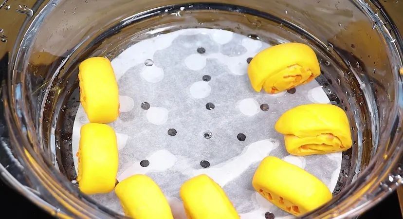 面粉别做包子！加上南瓜，不加一滴水，营养是包子8倍，出锅秒光