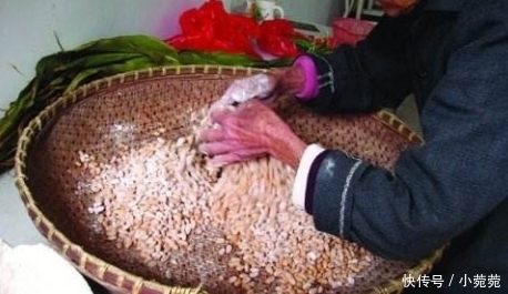 4种食物别怕过期,放的越久越值钱,第一种卖得比黄金还贵,莫扔