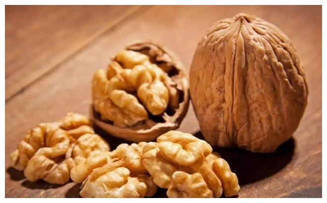 主食|常吃核桃能降血糖医生不想血糖飙升,3种素食建议少吃或不吃